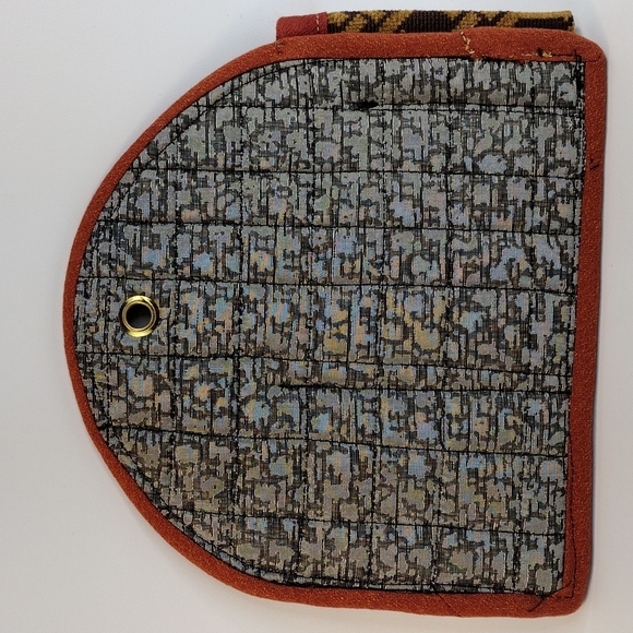 What not holder for pen pencils paper envelopes @ so on - Picture 2 of 4